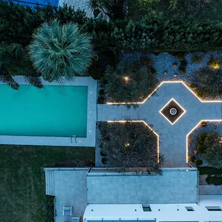Roma, Luxury Villa