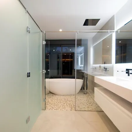 Roma, Luxury Villa Marbella