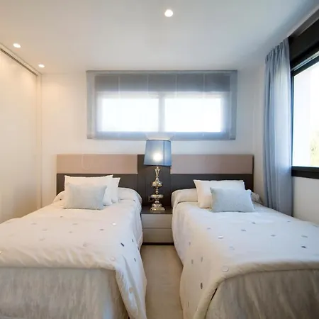 Villa Roma, Luxury