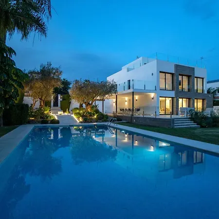 Roma, Luxury Villa *