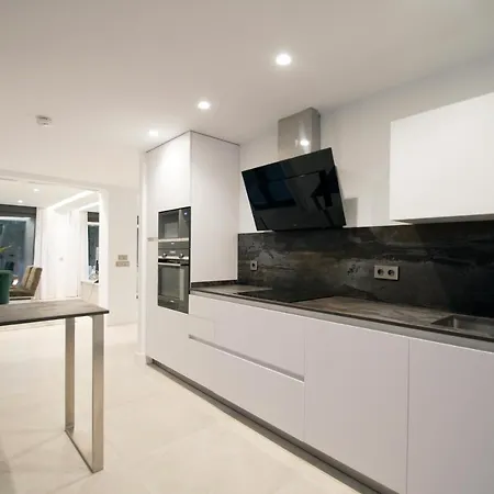Roma, Luxury Villa Marbella